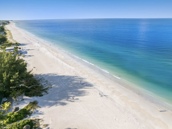 Luxury Both Sides of Duplex Sleeps 14 Guests 95 Steps to Beach