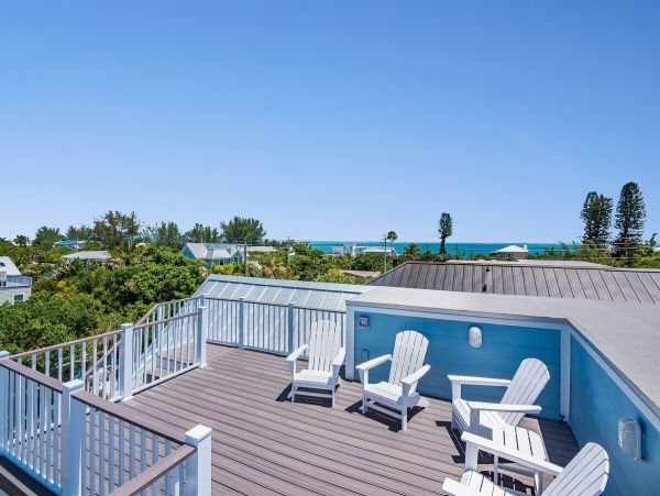 Anna Maria Island Vacation Home Walk to Beach