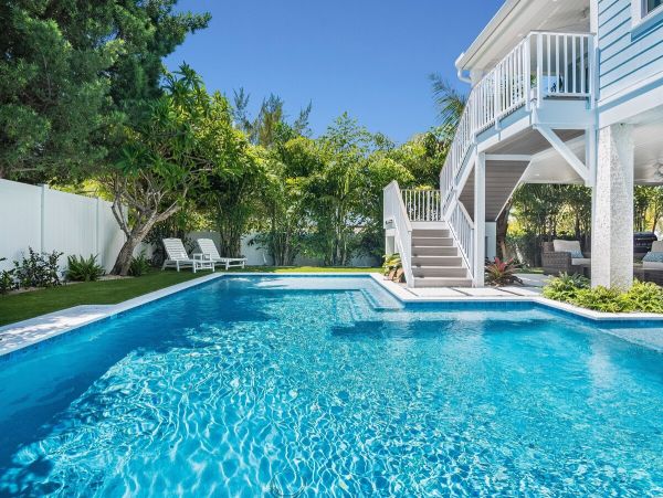 Anna Maria Island Vacation Home Walk to Beach