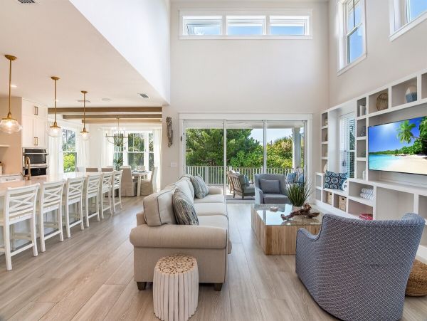 Anna Maria Island Vacation Home Walk to Beach