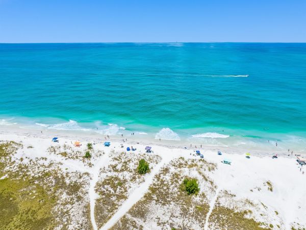 Anna Maria Island Vacation Home Walk to Beach