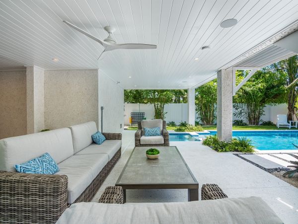 Anna Maria Island Vacation Home Walk to Beach