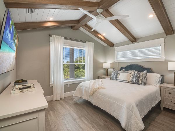 Anna Maria Island Vacation Home Walk to Beach