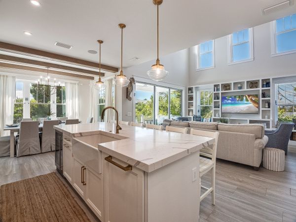 Anna Maria Island Vacation Home Walk to Beach