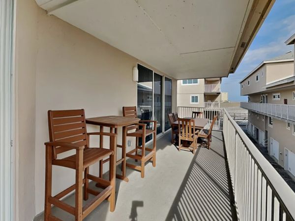 Pensacola Beach Vacation Rental - Gulf Coast Condo with Pool