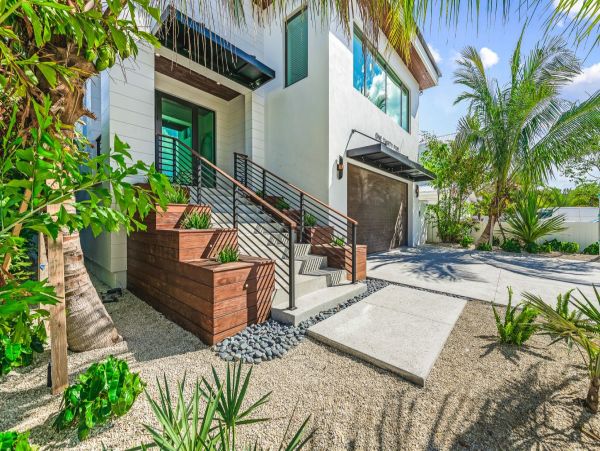 One of the best rentals on Lido Key