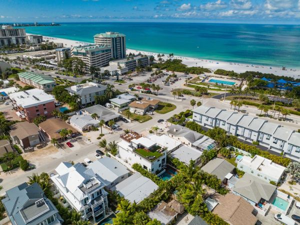 One of the best rentals on Lido Key
