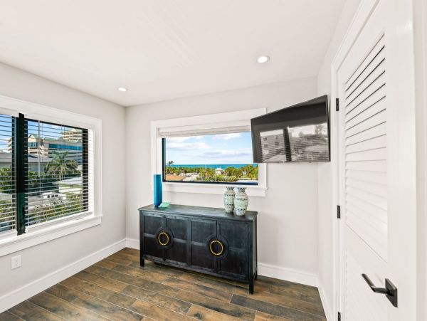 One of the best rentals on Lido Key