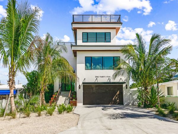 One of the best rentals on Lido Key