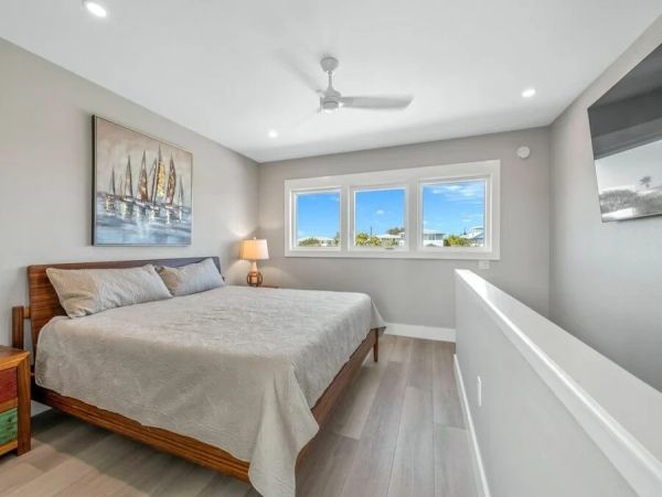 Anna Maria  4 Bedroom Pool Home