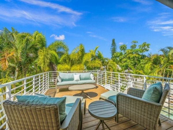Anna Maria  4 Bedroom Pool Home