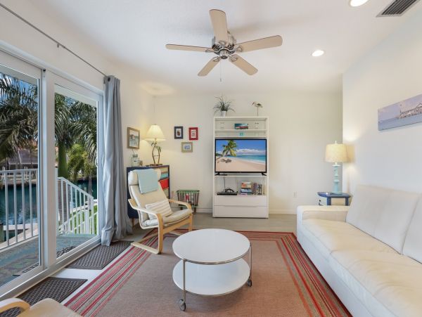 Anna Maria Two Bedroom Condo Sleeps Four Guests
