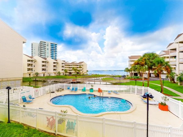 Pensacola Beach Condo 1027399