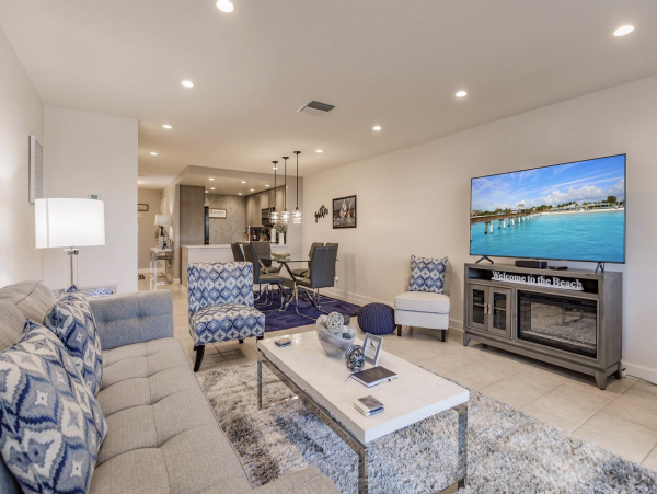 New Walk to Beach Siesta Key Vacation Condo