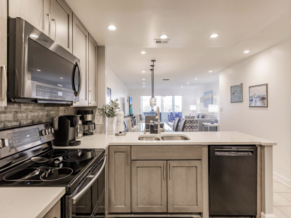 New Walk to Beach Siesta Key Vacation Condo