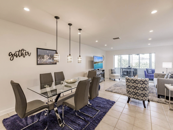 New Walk to Beach Siesta Key Vacation Condo