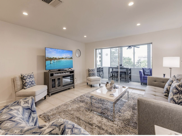 New Walk to Beach Siesta Key Vacation Condo