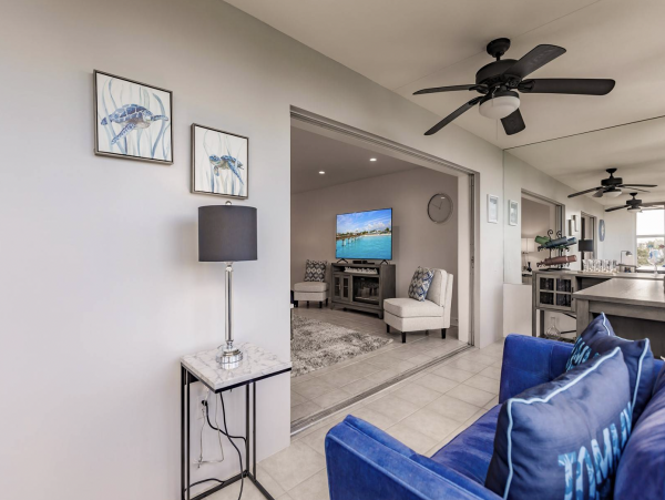 New Walk to Beach Siesta Key Vacation Condo