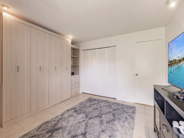 New Walk to Beach Siesta Key Vacation Condo