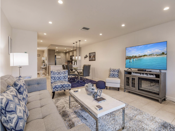 New Walk to Beach Siesta Key Vacation Condo