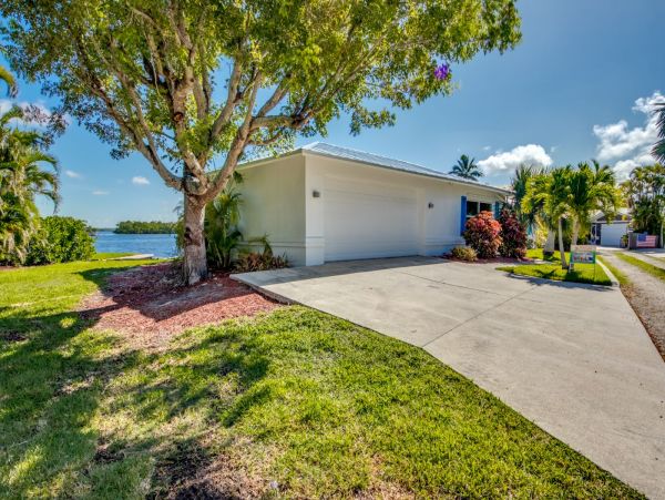 Fort Myers Home 1027453