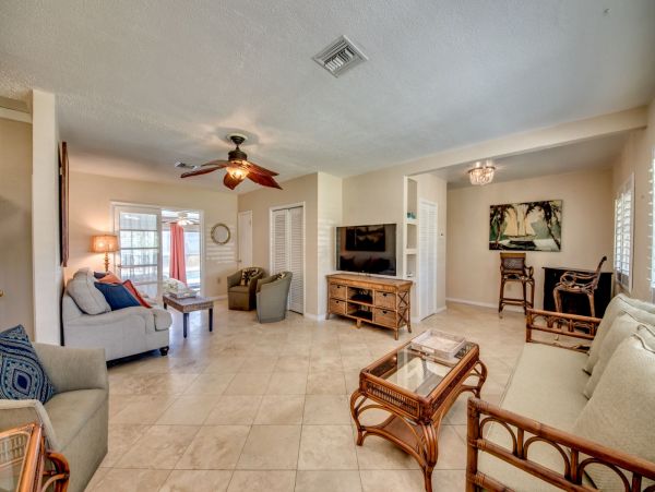 Fort Myers Home 1027458