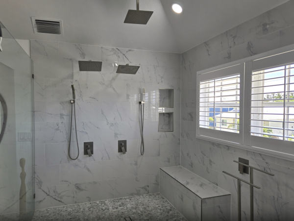 Walk to beach Fort Myers World Class Waterfront Rental- Pool