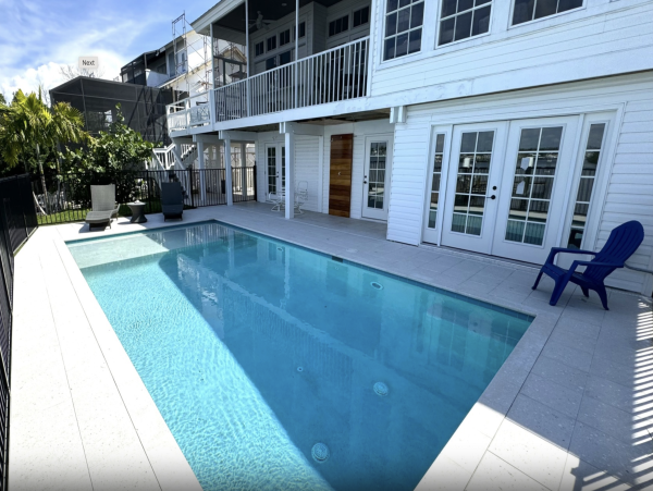 Walk to beach Fort Myers World Class Waterfront Rental- Pool