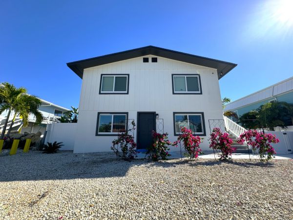 Lovely 4 Bedroom Vacation Duplex Perfect for Fishing
