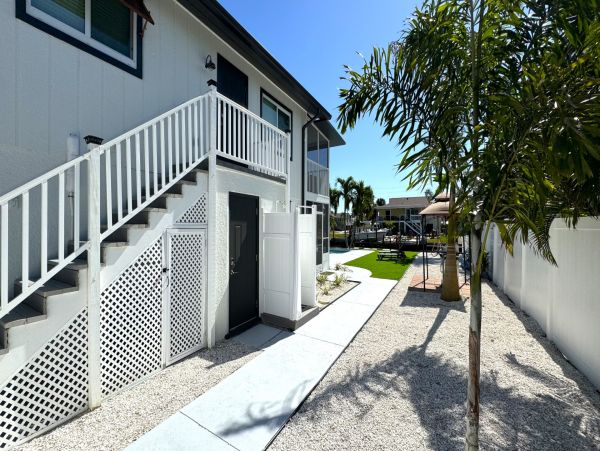 Lovely 4 Bedroom Vacation Duplex Perfect for Fishing