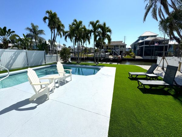 Lovely 4 Bedroom Vacation Duplex Perfect for Fishing