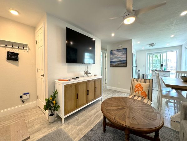 Lovely 4 Bedroom Vacation Duplex Perfect for Fishing