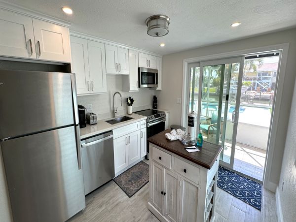 Lovely 4 Bedroom Vacation Duplex Perfect for Fishing