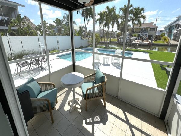 Lovely 4 Bedroom Vacation Duplex Perfect for Fishing
