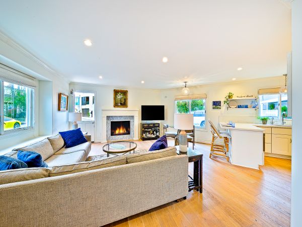 Newport Beach Home 1027530