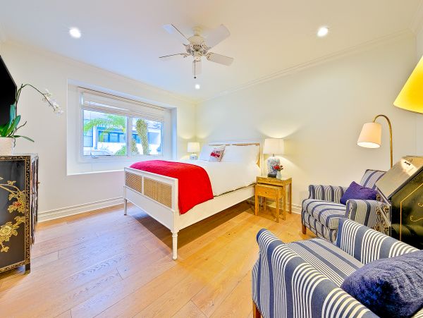 Newport Beach Home 1027530
