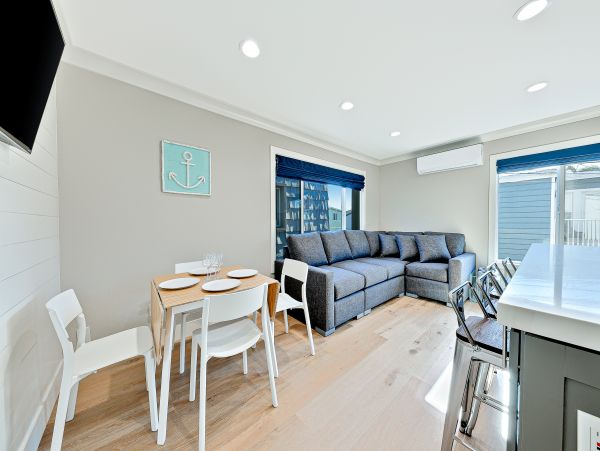 Newport Beach Home 1027531