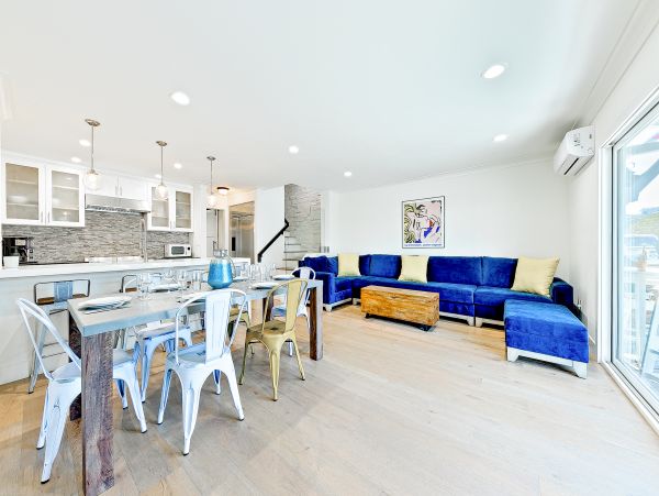 Newport Beach Home 1027540