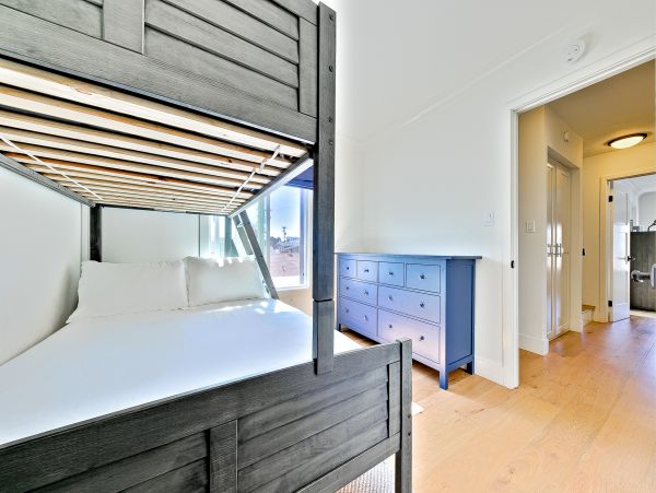 Newport Beach Home 1027540