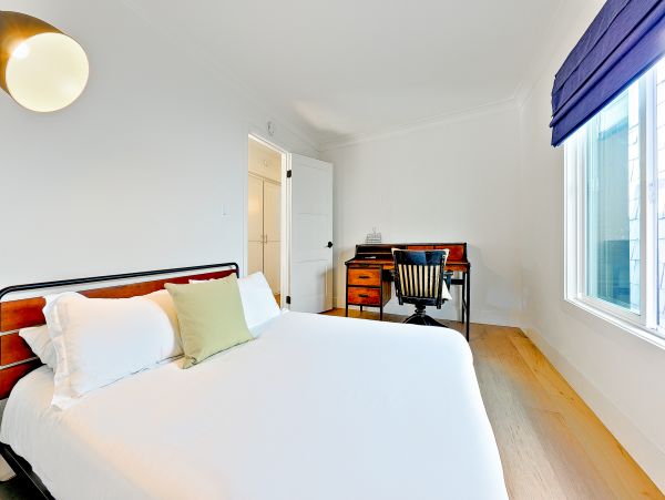 Newport Beach Home 1027540
