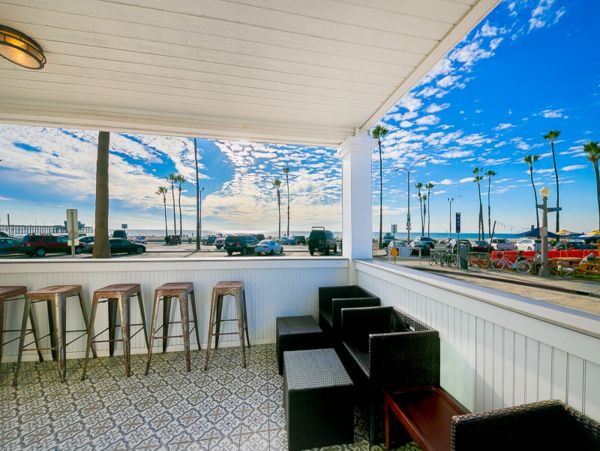 Three Bedroom Beach Home, great location and views