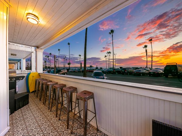 Three Bedroom Beach Home, great location and views