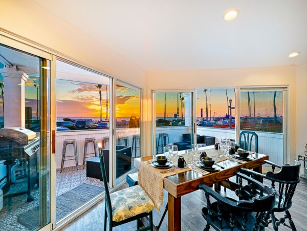 Three Bedroom Beach Home, great location and views