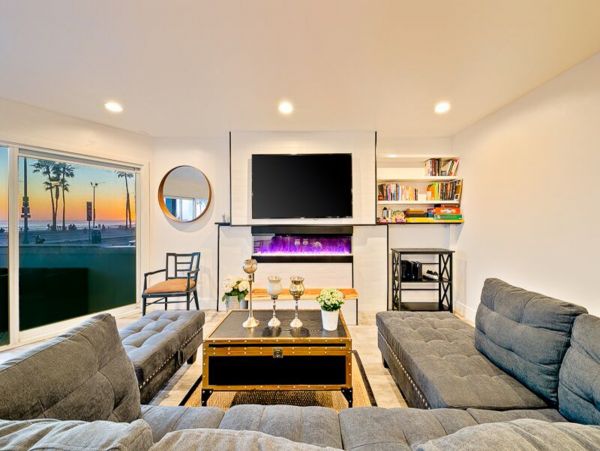 Three Bedroom Beach Home, great location and views