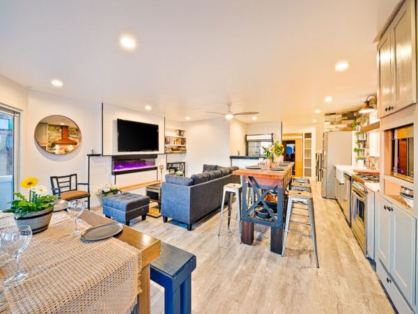 Three Bedroom Beach Home, great location and views