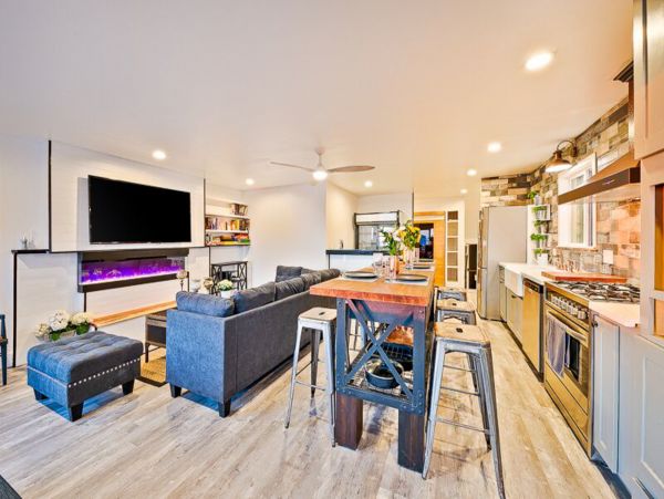Three Bedroom Beach Home, great location and views