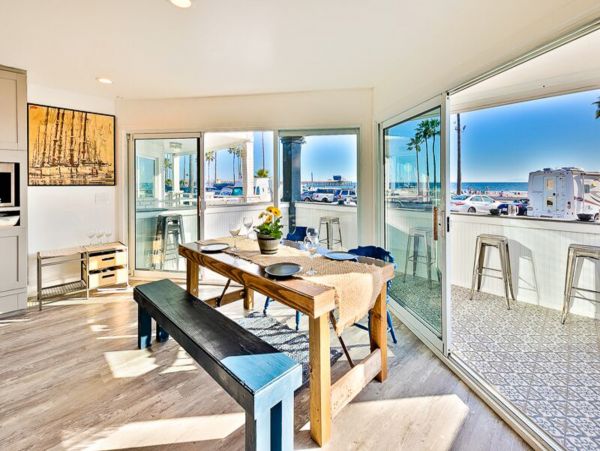 Three Bedroom Beach Home, great location and views