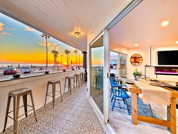 Three Bedroom Beach Home, great location and views
