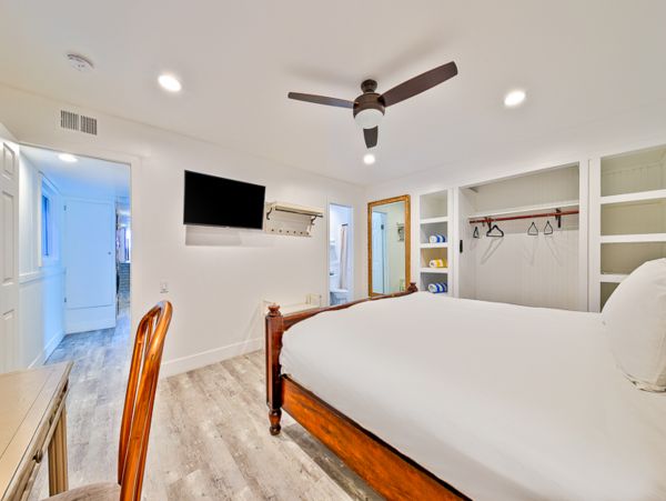 Three Bedroom Beach Home, great location and views