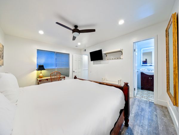 Three Bedroom Beach Home, great location and views
